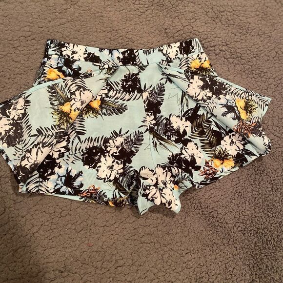 Jealous Tomato Tropical Print Skorts - Picture 6 of 13